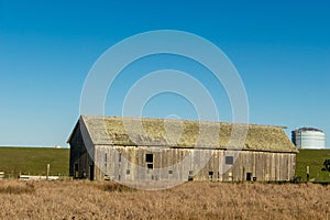 Vintage Barn in Dillon Beach