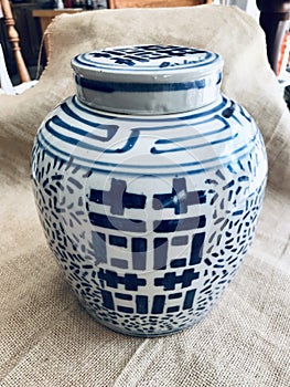 Vintage Blue and White Porcelain Pottery Chinese Wedding Jar