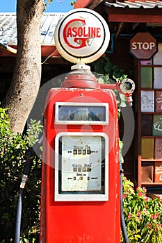 Vintage fuel dispenser