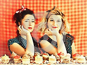 Vintage housewifes and cupcakes