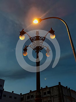 034 - Vintage Lamp Post