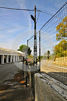 Vintage Pit Complex and Wall, Floriopolis