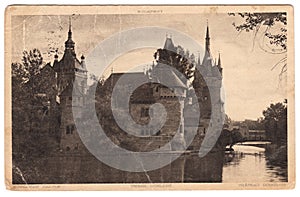 Vintage postcard. Hungarian Vajdahunyad Castle