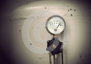 Vintage pressure meter