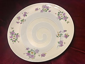 Vintage Purple Violet and Daisy Dinner Plate - Dinnerware - Dishes