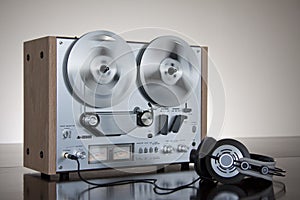 Vintage Reel-to-Reel stereo tape deck recorder