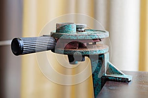 Vintage Shell Reloading Extractor