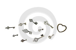 Vintage skeleton keys with metall heart