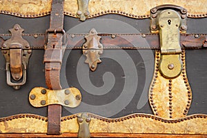 Starodávný kufr 