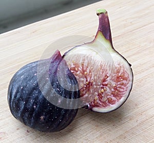 Violette de Sollies Fig Fruit photo