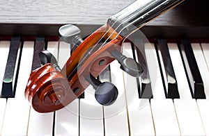 Violin and piano keyboard