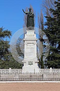 Virgilio monument, mantua, italy photo