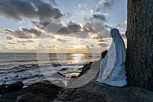 Virgin praying for sailors