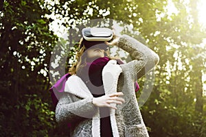 Virtual reality glasses