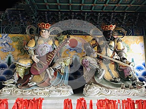 Virulhaka god and Virupaksa god at Tianmen mountain temple