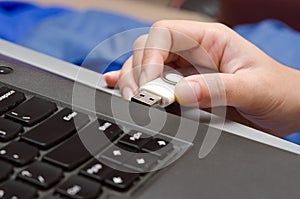 Virus USB thumb drive plug in to laptop computer port