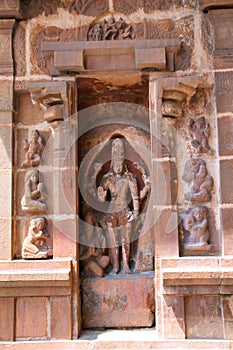 Vishnuanugraha-murti, niche on the southern wall, Brihadisvara Temple, Tanjore, Tamil Nadu