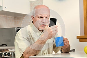 Vision problems for senior using smartphone