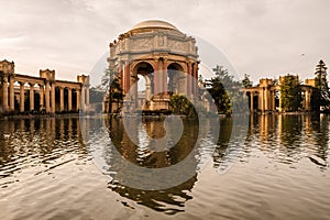 visit of the Palace of Fine Arts and its gardens in the city of San Francisco