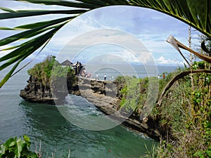 Visitor Tanah lot