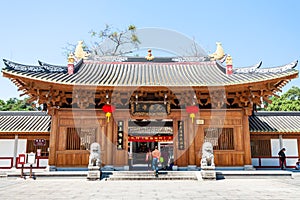 Visitors near Guangxiao Temple in Guangzhou