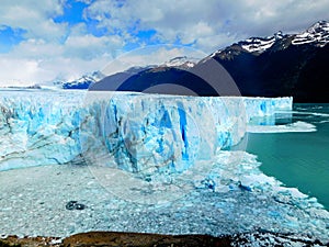 Perito Moreno Glacier, El Calafate RepÃÂºblica Argentina photo