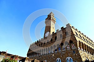 Vista in dettaglio di Palazzo Vecchio in Piazza Signoria a Firenze, Toscana, Italia