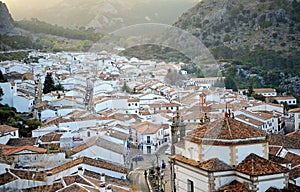 Vista panorÃ¡mica de Grazalema, provincia de CÃ¡diz, EspaÃ±a