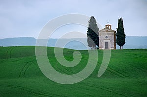 Vitaleta chapel, near Pienza, Val d`Orcia, Orcia valley, province of Siena, Tuscany, Italy