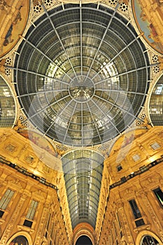 Vittorio Emanuele shopping gallery ceiling details
