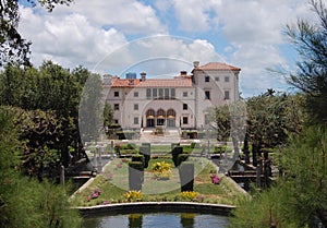 Vizcaya Palace and Gardens, Miami photo