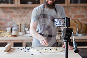 Vlog freelance man shooting video food blogger