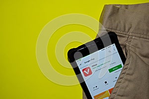 VMate dev application on Smartphone screen.