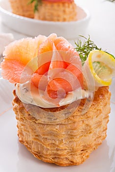 Vol-au-vent with salmon