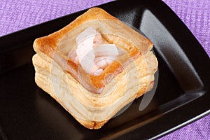 Vol-au-vent with small shrimps