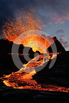 Volcán explosión 