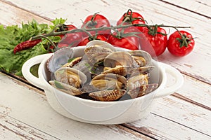 Vongole shellfish mollusc clem with butter