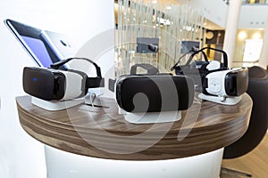 VR headsets, virtual reality sets, VR glasses