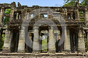 Vue latÃ©rale du temple Preah Khan dans le domaine des temples de Angkor, au Cambodge