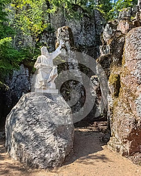 VÃÂ¤inÃÂ¤mÃÂ¶inen sculpture in Monrepo park in Vyborg