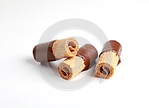 Wafer rolls with chocolate