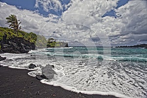 Waianapanapa State Park