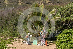 Memorial crosses to swimmer lost on Sandy Beach on Oahu