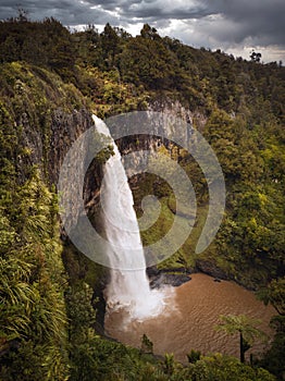 Waireinga/Bridal Veil Falls on a cloudy day located in Waikato, New Zealand