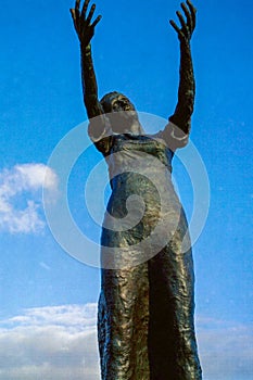 Waiting on the Shore â€“ bronze statue at Rosses Point, Co Sligo