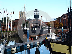 Walking around Hull Marina and walking along the River Humber and Docks.