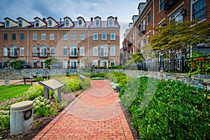 Walkway and apartment buildings in Alexandria, Virginia. photo