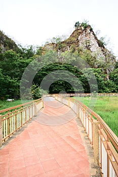Walkway at Khao Ngu Stone Park.