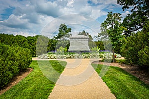 Walkway and memorial at Arlington National Cemetery, in Arlingt