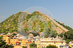 The wall beside the Amber Fort in Jaipur